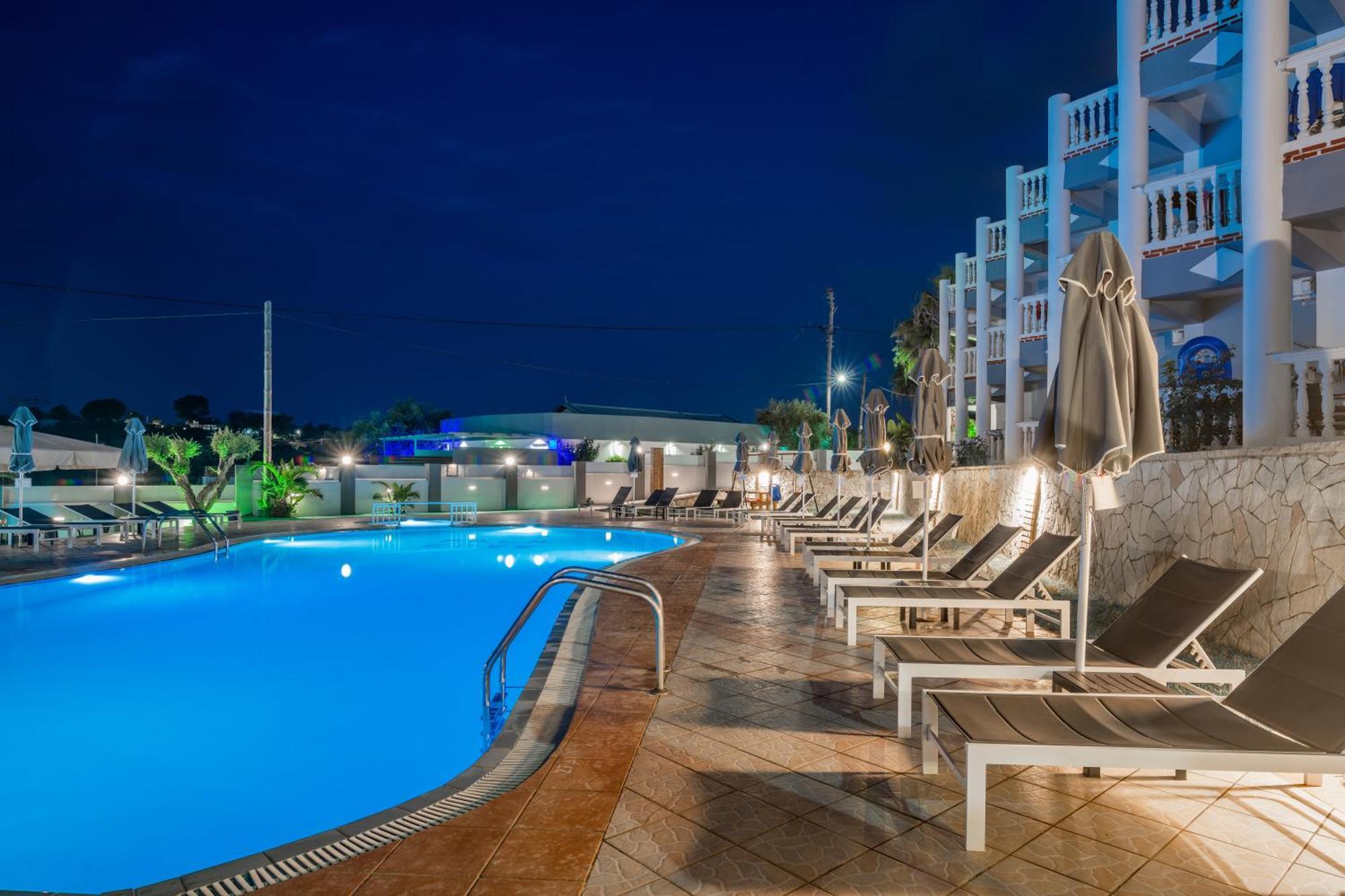 טסיליבי Callinica Hotel מראה חיצוני תמונה