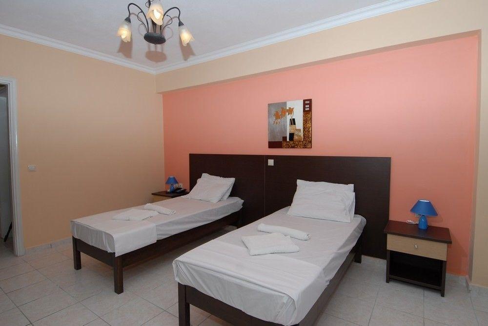 טסיליבי Callinica Hotel מראה חיצוני תמונה