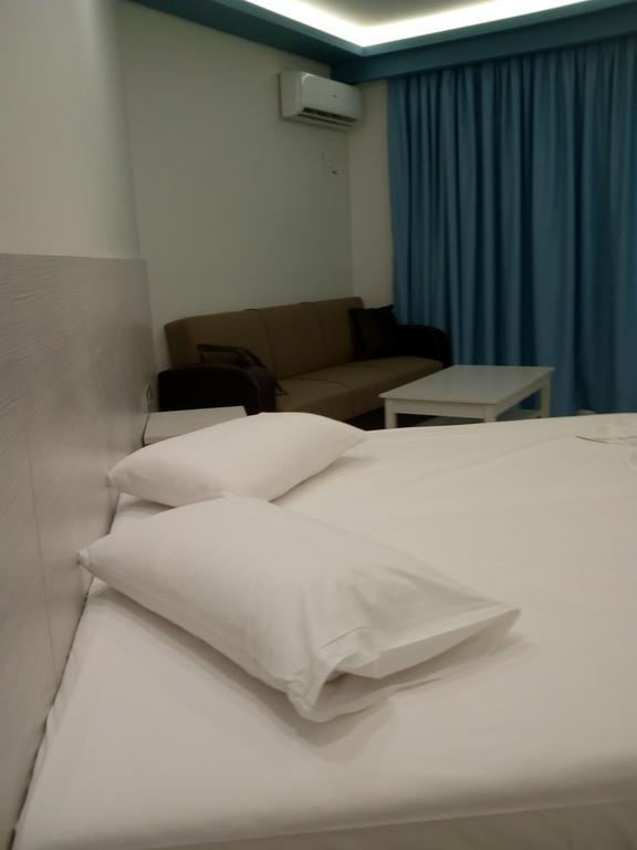 טסיליבי Callinica Hotel מראה חיצוני תמונה
