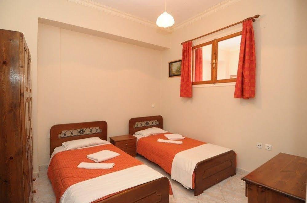 טסיליבי Callinica Hotel מראה חיצוני תמונה